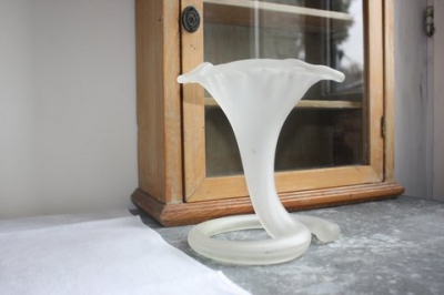 Retro glazen vaas model lelie trompetvaas opaline