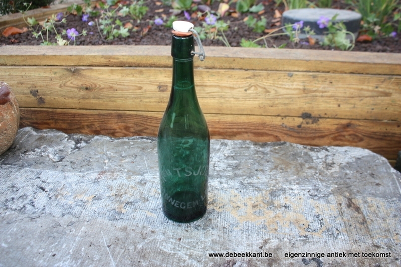 Antieke fles brouwerij Tsjoen Wannegem-Lede