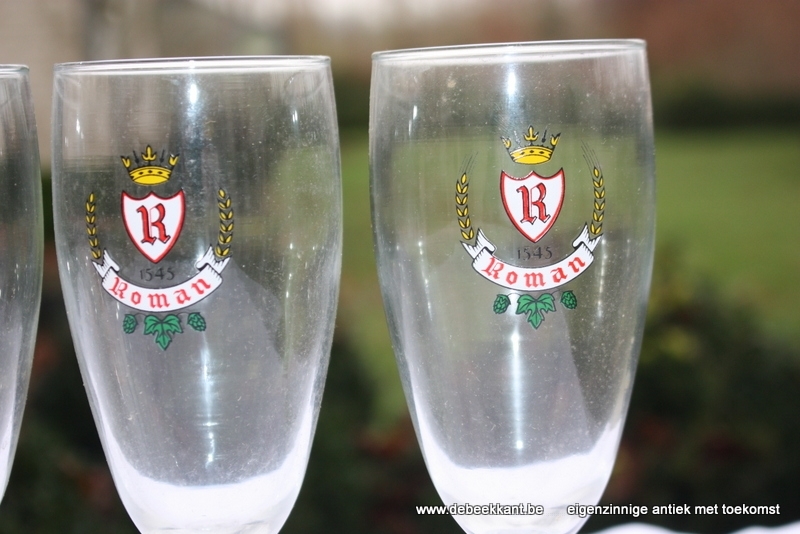 Retro glazen brouwerij Roman