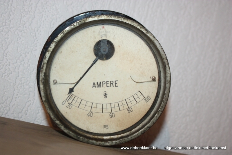 Antieke ampèremeter