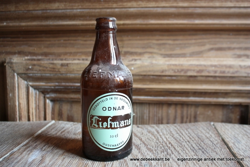 Oude lege bierfles Liefmans Odnar