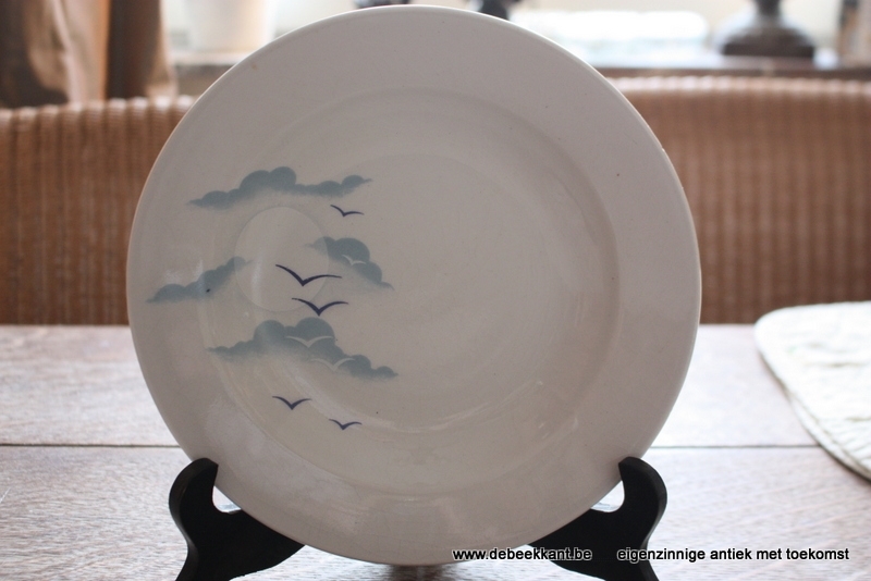 Antiek dinnerbord bord Ditmar Urbach met vogels