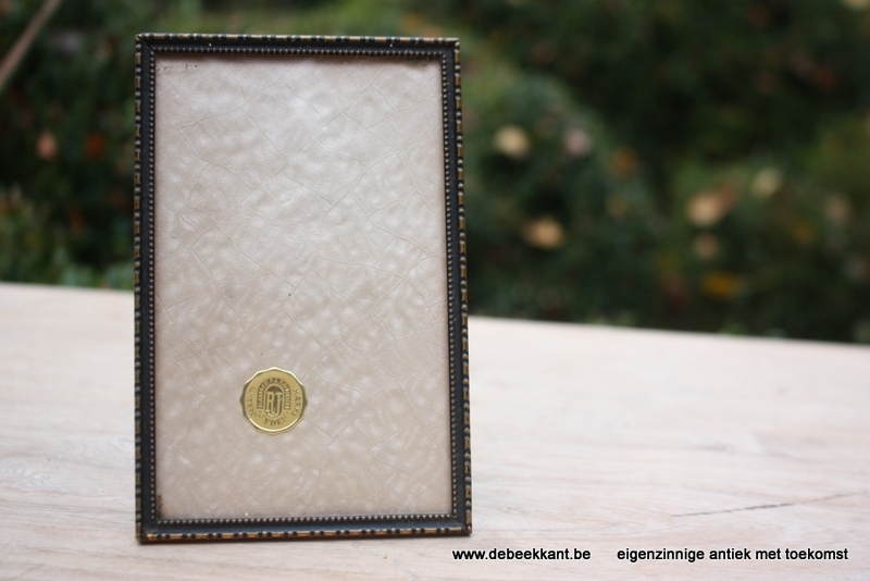 Vintage fotolijst fotokader JYDEN 9.4 x 14.3 bol glas