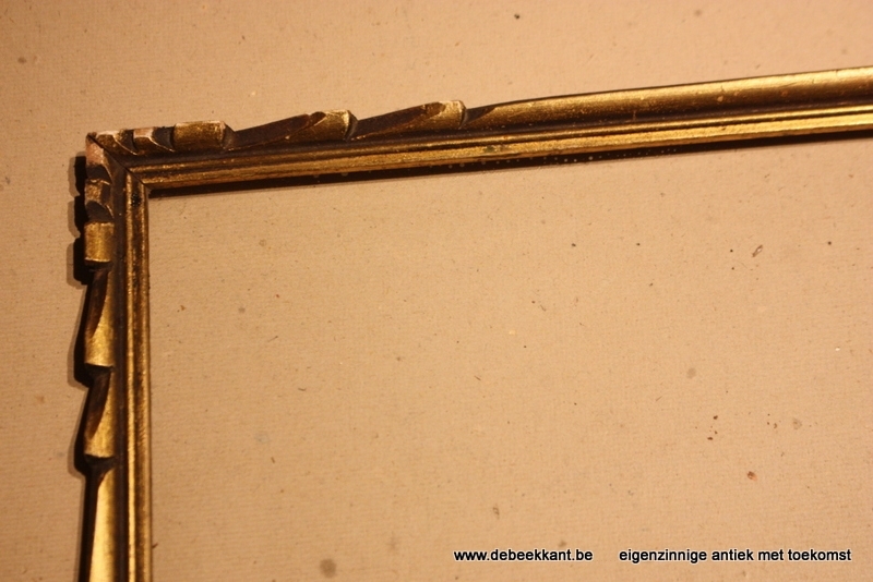 Fijne goudkleurige artdeco kader 21.5 x 39.3