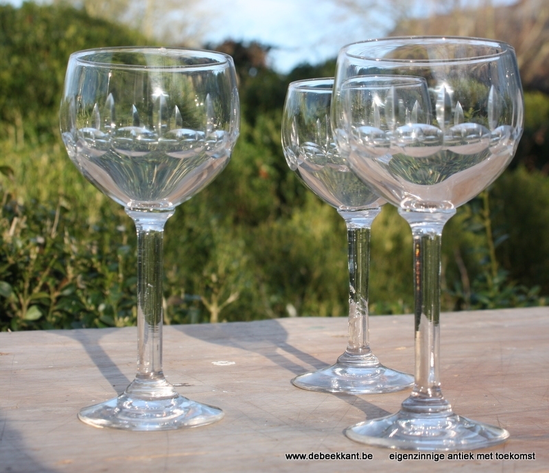 Set van 3 antieke glazen