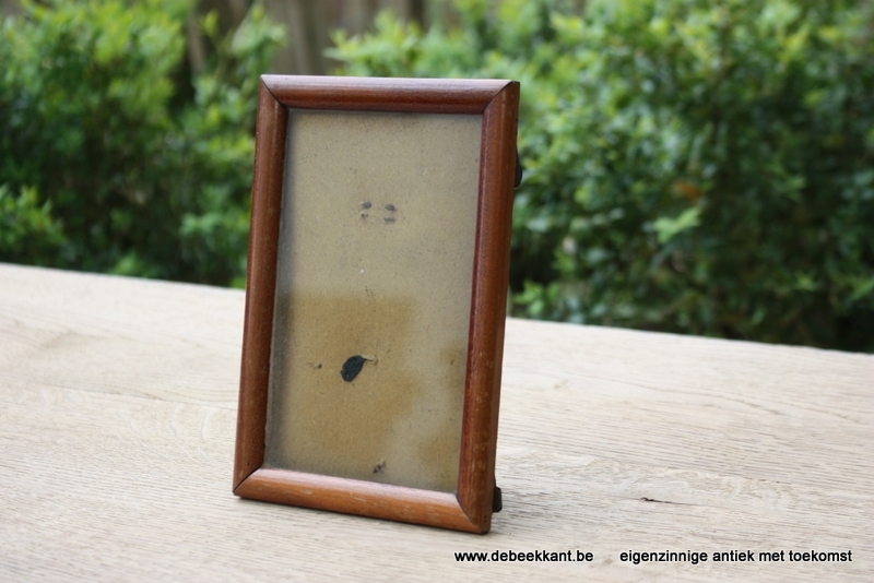 Antiek kadertje hout 10.8 x 15.7