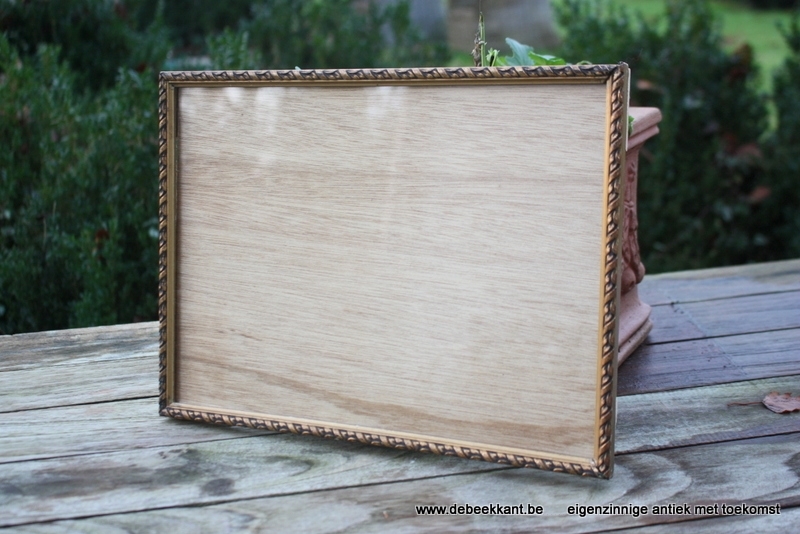 Antieke houten kader bronskleur 23,3 x 31.9