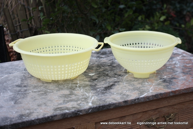 Retro plastic vergieten sixties