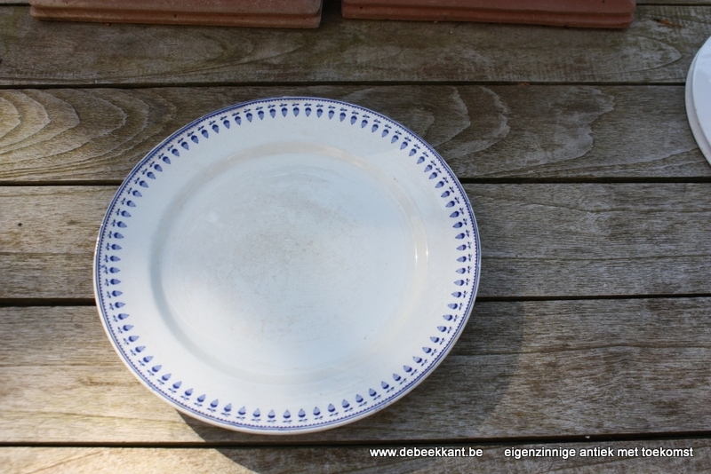 Antiek dinnerbord bord Boch decor GLAND
