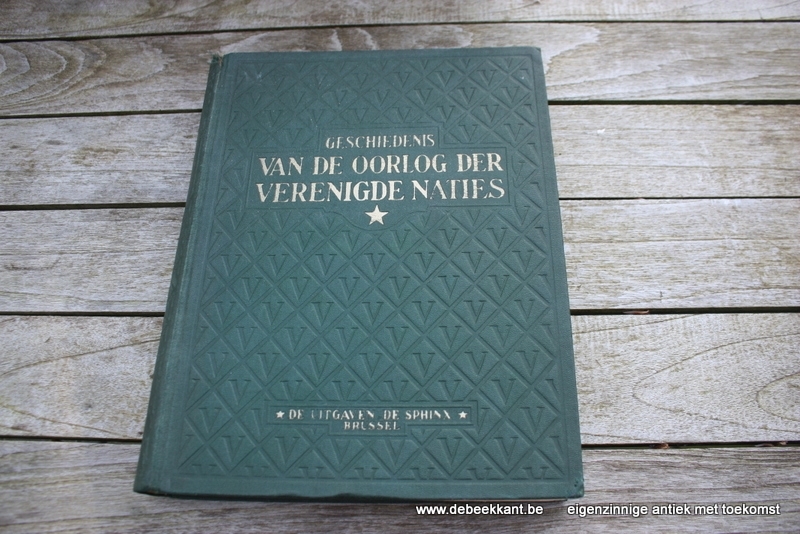 De geschiedenis van de oorlog van de Verenigde Naties - 2 delen