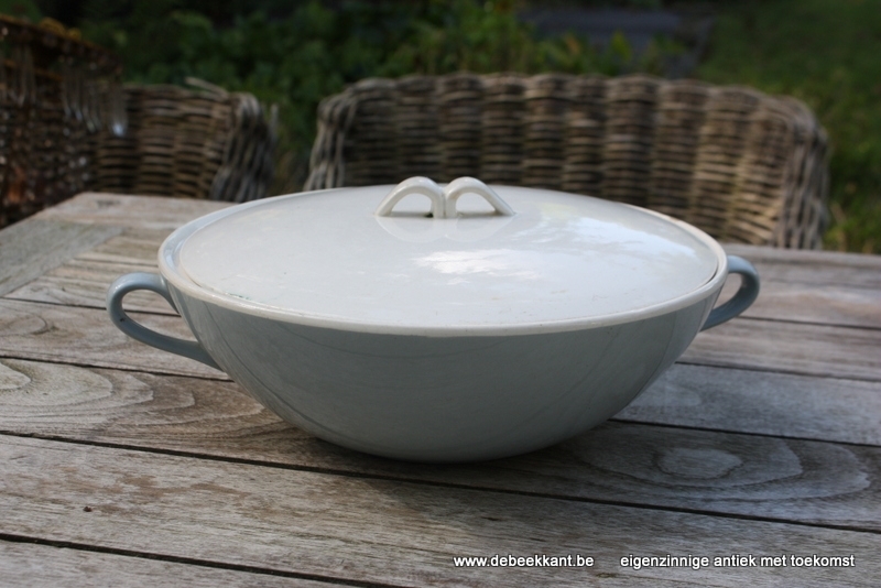 Vintage soepterrine Boch Miami Napoliblauwgrijs met wit deksel