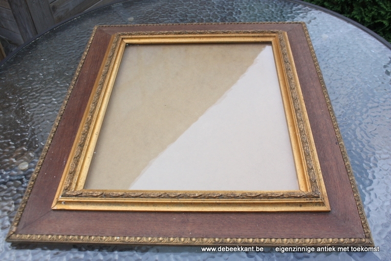 Antieke houten kader 58.9 x 68.8