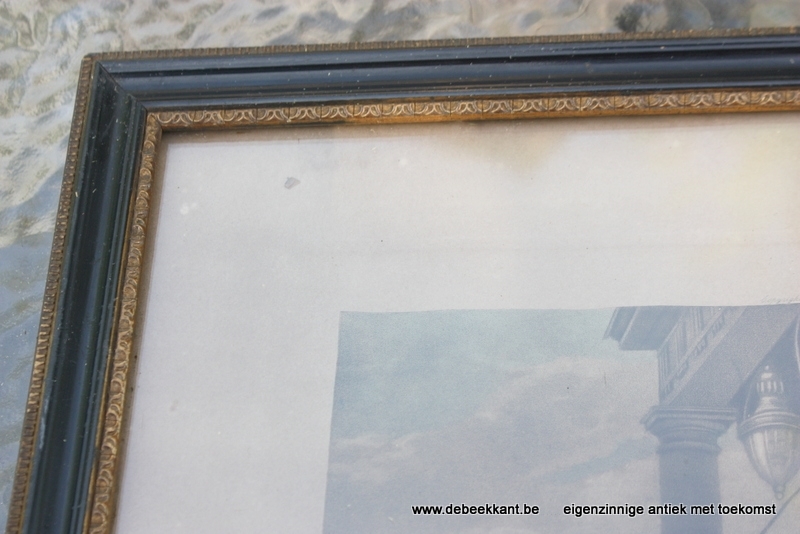 Set van 2 antieke zwarte kaders met gouden detail 37 x 46