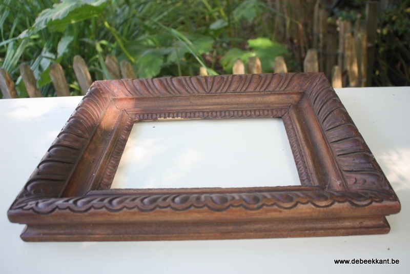 Antieke houten lijst te herstellen 31.6 x 37